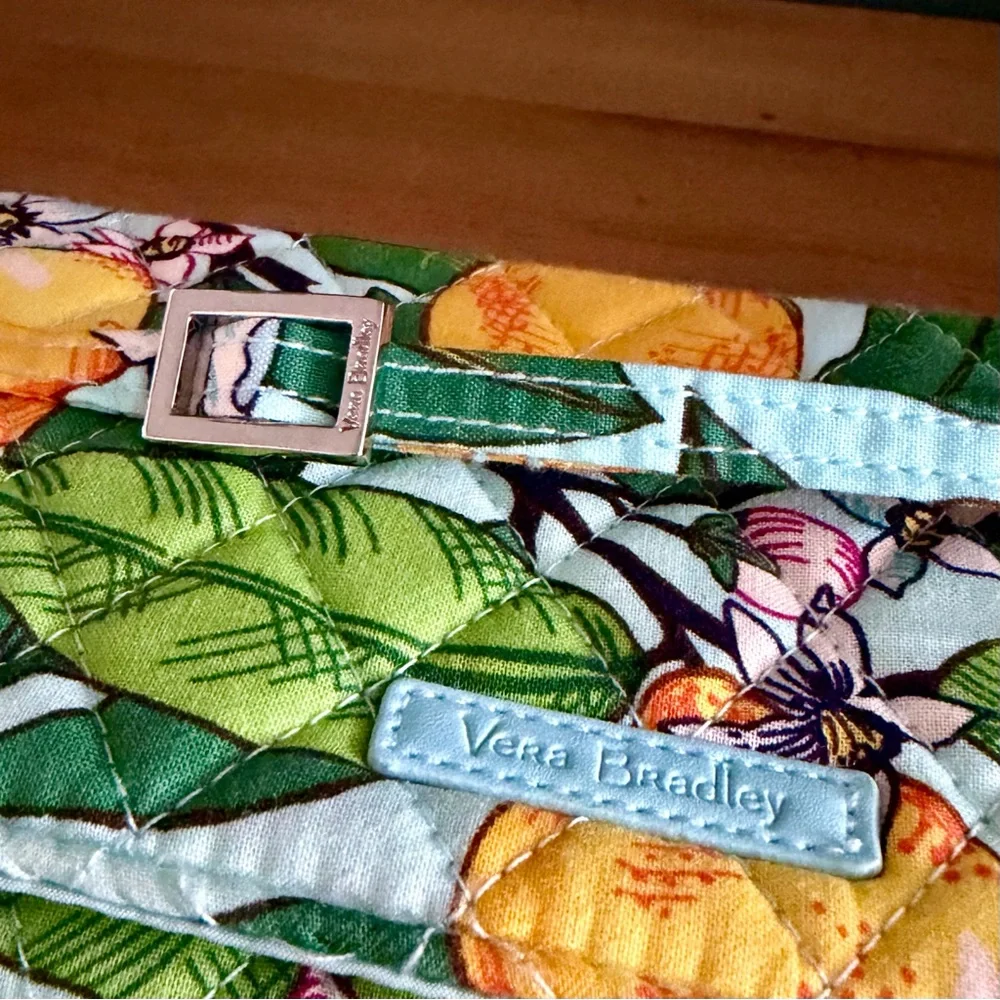 Vera Bradley RFID Accordion Wristlet Lemon Grove | Quilted Wallet Crossbody - Picture 5 of 10